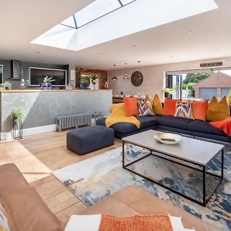 The Stables Luxury House With Hot Tub Lägenhet York Exteriör bild